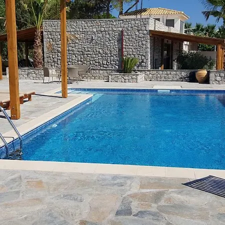 Sealine Ferienhaus Pefki